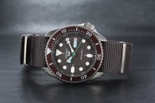 Seiko 5 Sports Hard Coating Brown SRPD85K1 + Worldwide Warranty +Seiko Box UK*au 3