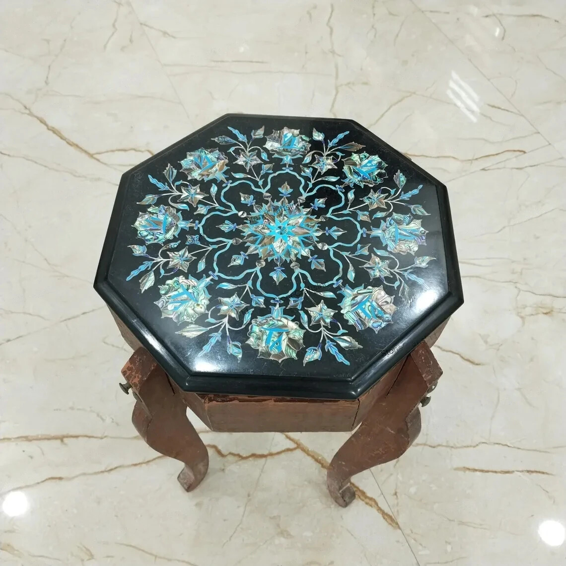 Black Marble Table with Turquoise Inlay - Exquisite Pietra