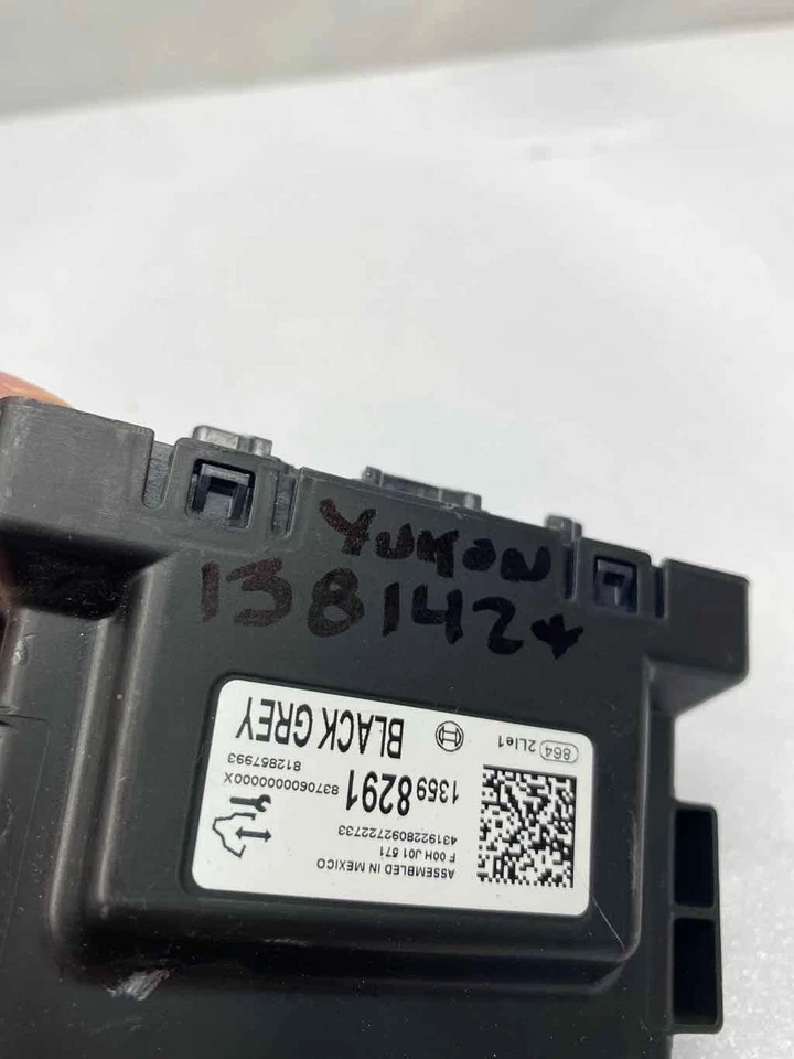 Conjunto de unidad de módulo de control GMC Yukon Network Gateway 2017 a 2020 OEM 13598291 Foto 3 de 4