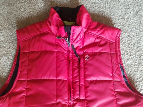 IZOD PerformX Down Style Fill Puffer Vest Jacket Red Mens Medium MINT FREE SHIP - Picture 2 of 7