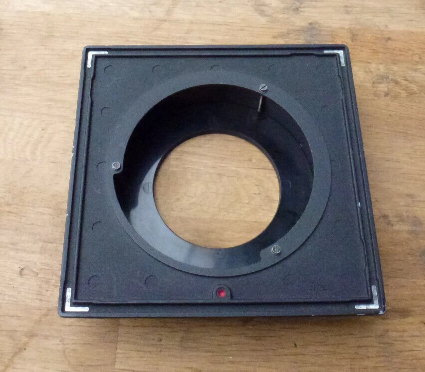 original Sinar F & P  lens board panel with copal 3  & 26mm step out extension - Image 2 of 3
