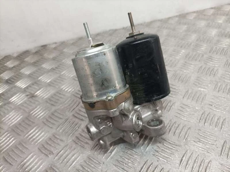 4707012010 pompa freno per TOYOTA YARIS HSD ACTIVE 2014 4782287 Foto 4 de 4