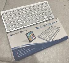 Bluetooth wireless keyboard for ipad. One with box, one w/o box. Price/item.