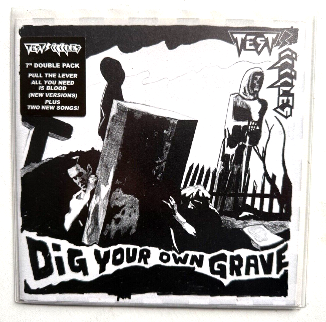 Test Icicles - Dig Your Own Grave * 2 x 7' Vinyl * 2006 * RUG224 * Free P&P UK *