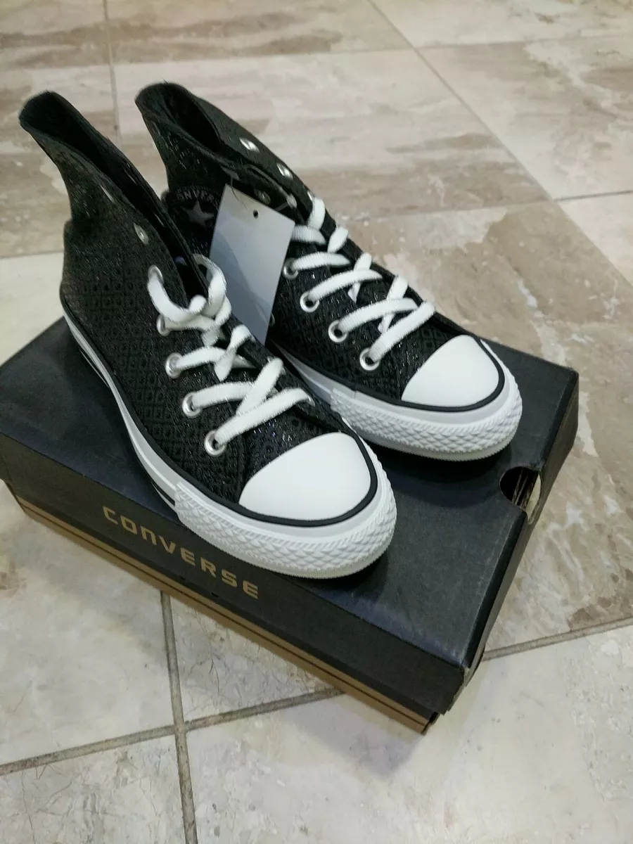 White converse best sale with gems