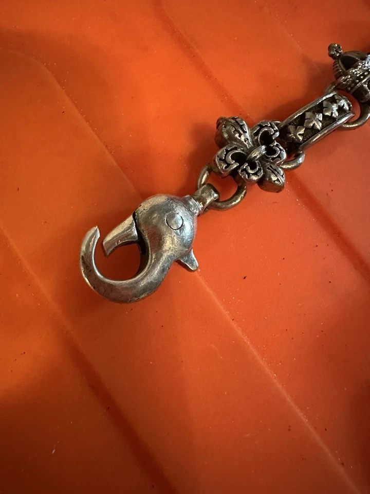 "Brazalete King Baby Coronada Calavera Flor de Lis 8"" Esterlina". Tiene resorte de cierre defectuoso Foto 2 de 4