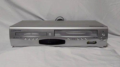 Emerson EWD2203 DVD/VCR Player, No Remote, Tested & Works, See Pictures