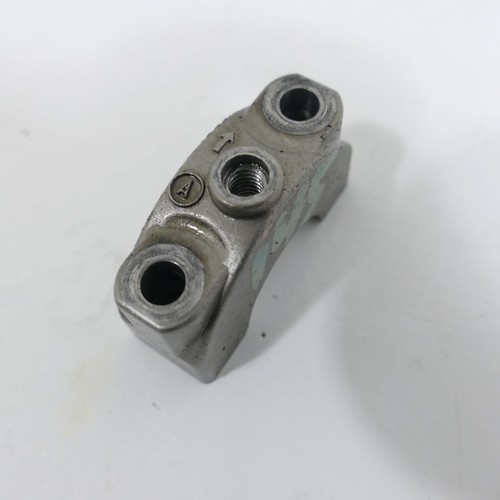 Kawasaki ER-5 500 A Nockenwellenbock Zylinderkopf Motor Halter 84701