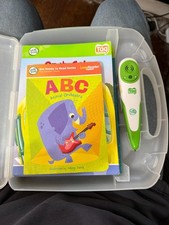 Leap Reader Pen N2390 w/ 8 Books