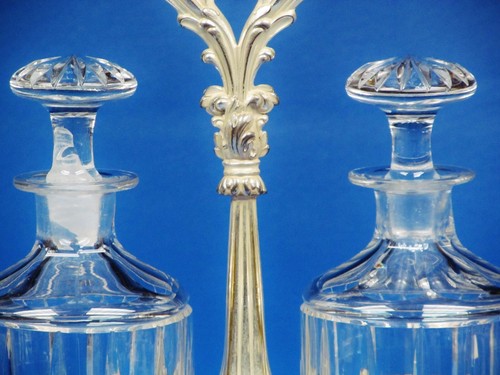 Fantastic Quality Antique Victorian Panel Cut Glass Decanters & Original Stand. - Picture 11 of 23