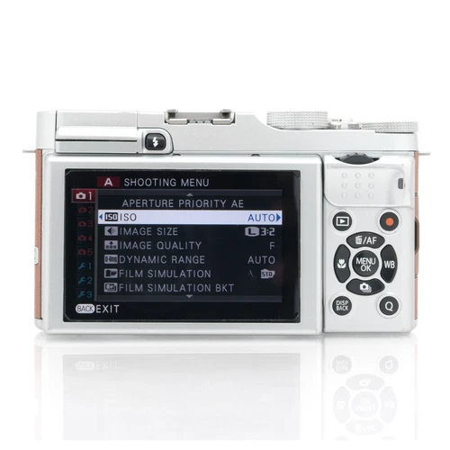 Fujifilm X-M1 16.3MP Digital Camera Only Body with Charger - 95% New - Picture 4 of 9