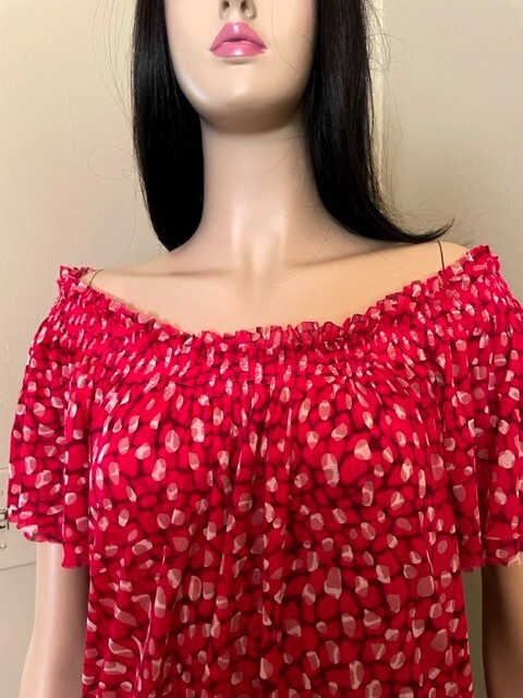 Express Red Bubble Patterned SS Ruffled Top Sz Me… - image 4