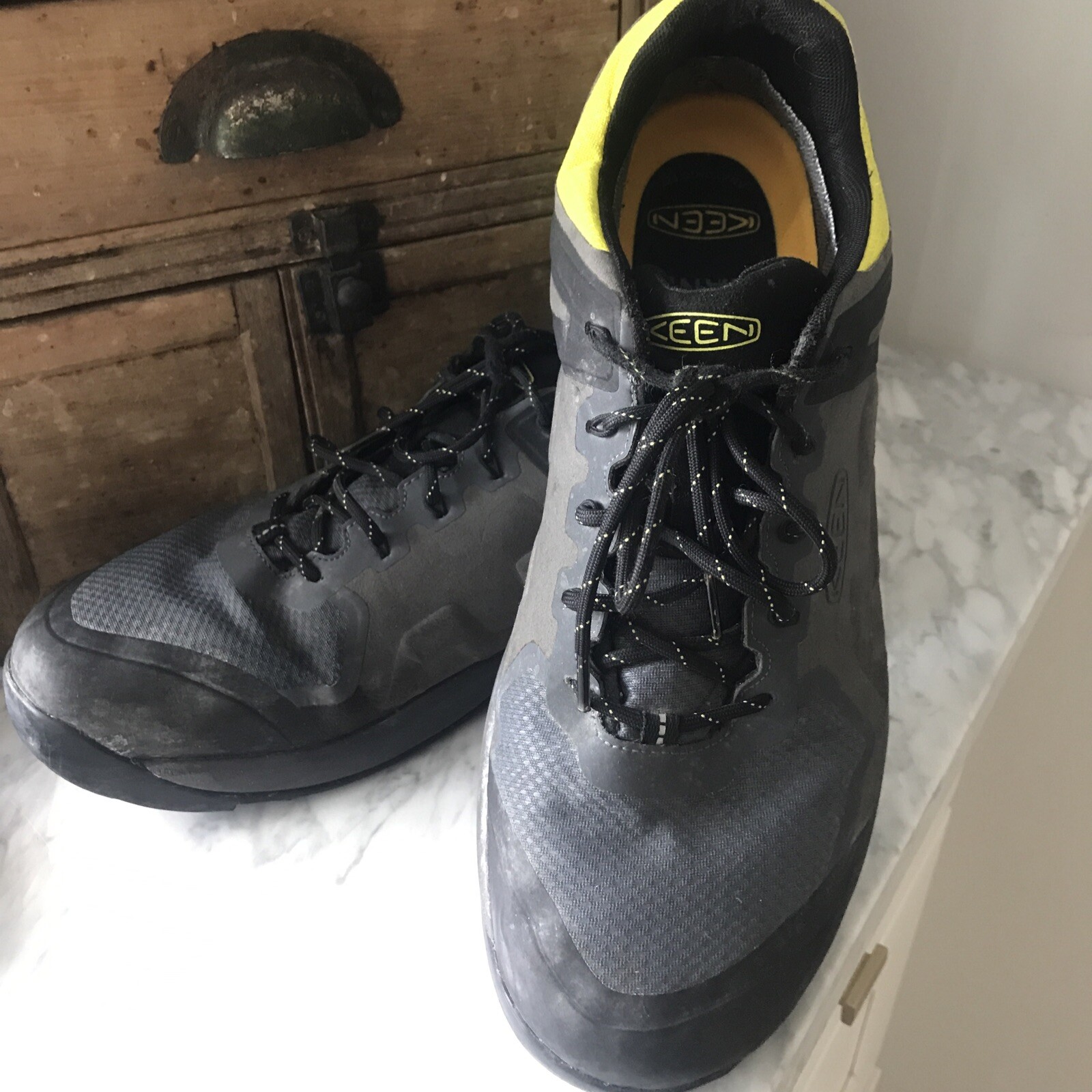 Scarpe da trekking impermeabili grigie Keen Explore Konnectfit taglia 15