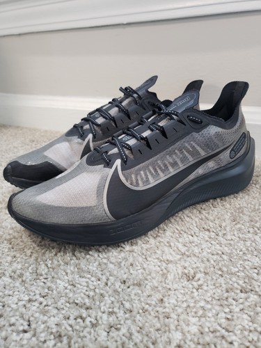 nike zoom gravity triple black