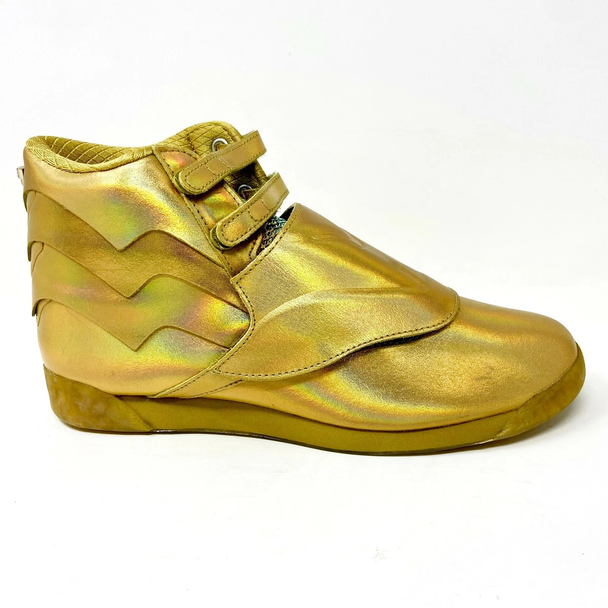 Equipar Salvación burbuja Reebok Freestyle Hi DC x Wonder Woman Gold Metallic Womens Sneakers FW4667  | eBay