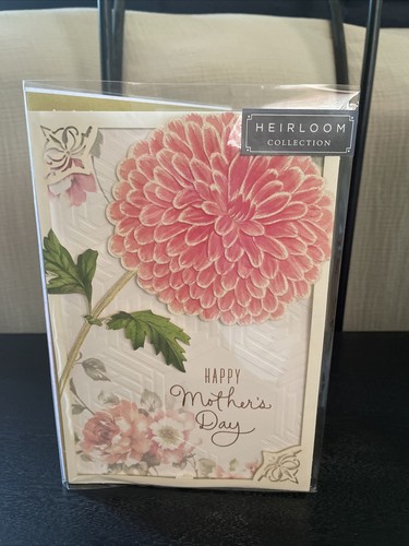 New 2022 HALLMARK Heirloom Collection Exquisite Detail Mother’s Day Card Floral - Picture 2 of 12