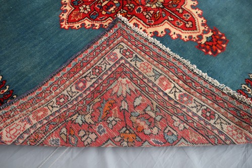 4x4 Peersian Vintage Wool Rug- Sky Blue Central Medallion Design - Floral Accent - Picture 10 of 10