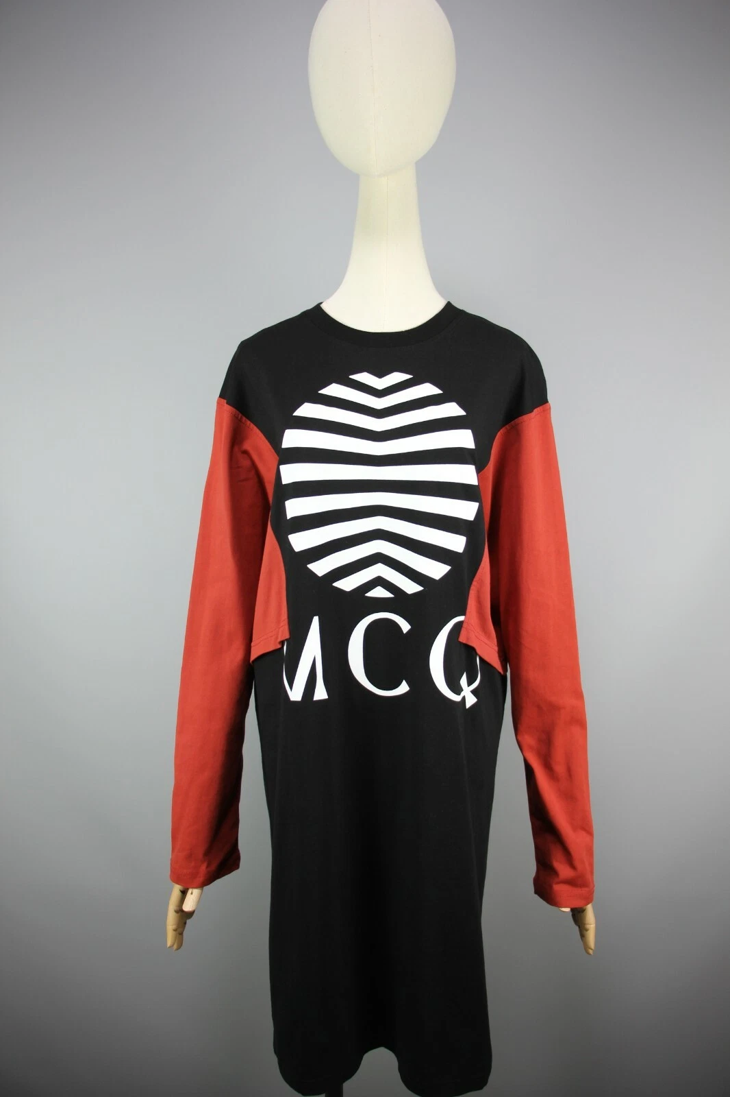 Abito a maniche lunghe Alexander McQueen nero cotone logo bianco taglia S