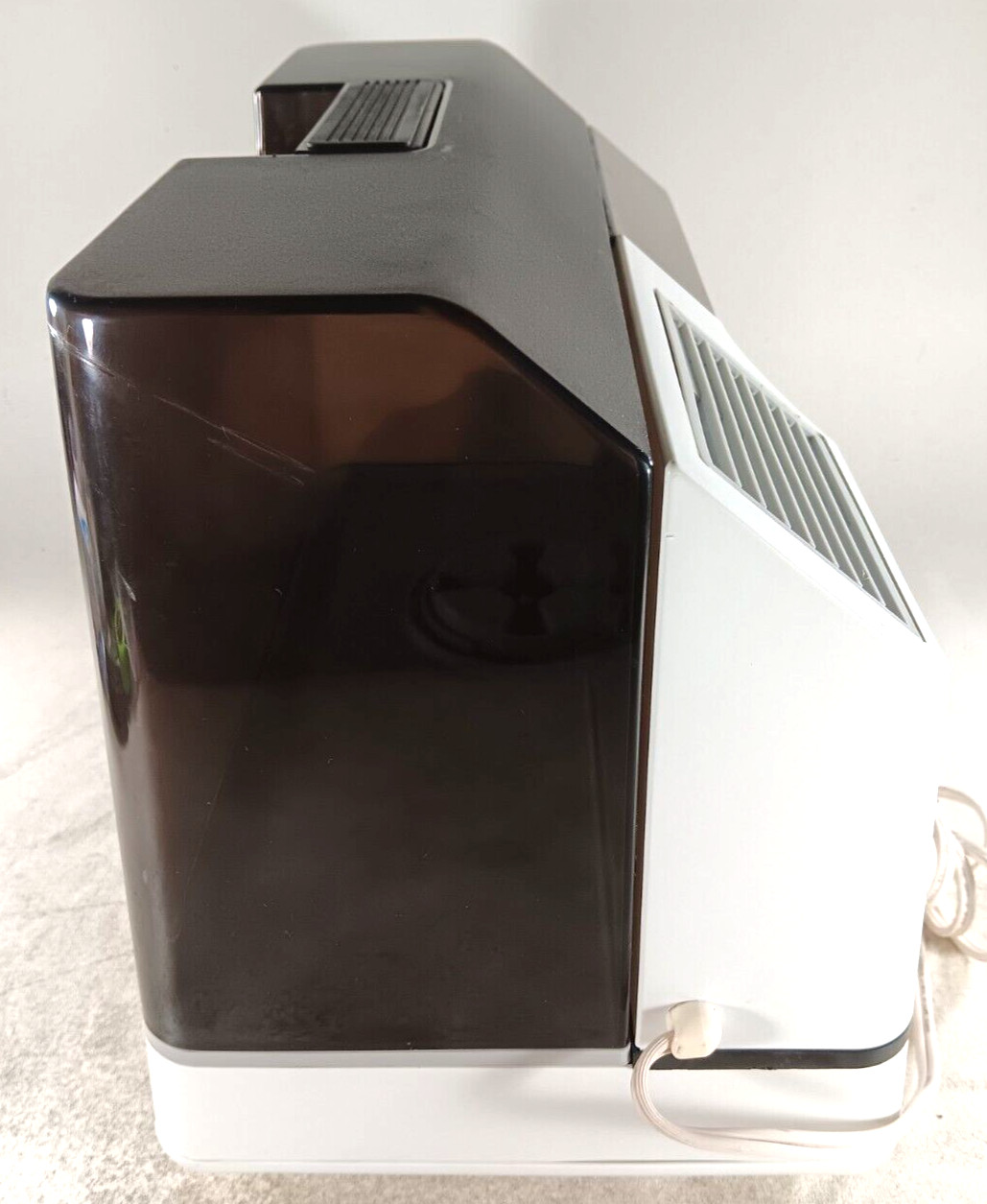 Holmes 2.5 Gallon Ultrasonic Humidifier Model HM-550 with Humidistat Control