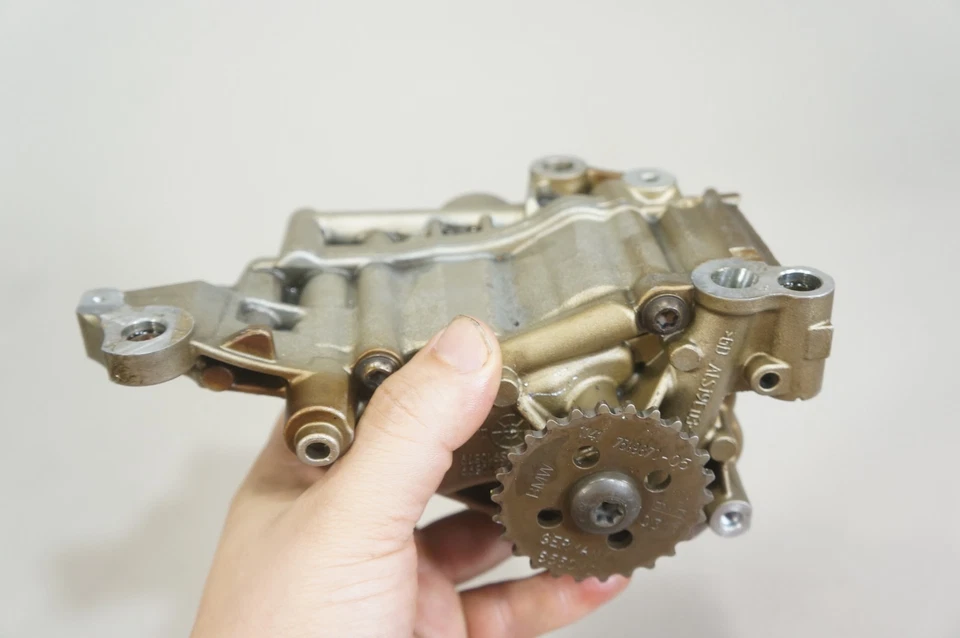 BMW 335I 535I 640I 2010-2013 X1 X3 X5 3,0 L N55 MOTOR ACEITE FLUIDO BOMBA FABRICANTE DE EQUIPOS ORIGINALES Foto 2 de 4