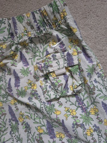 NIKE ACG SNOWGRASS FLORAL CARGO SHORTS MEN/UNISEX (S/M) - Picture 9 of 13