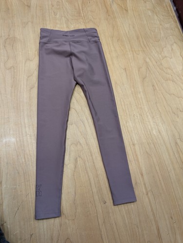 Every Turn Leggings Dance Gymnastics Dusty Purple V-Front Waistband New - Picture 4 of 5