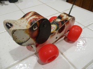 snoopy pull toy vintage