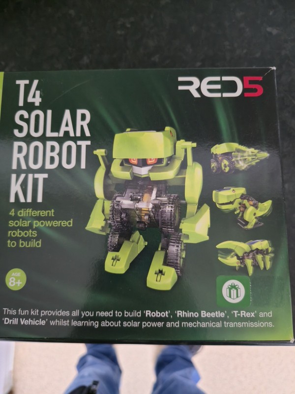 T4 Solar Robot Kit Red5, 4 Solar-Powered Robots for Building
