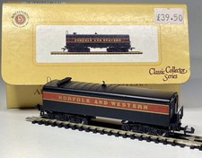 Bachmann USA N Gauge 53-1096A4 Auxiliary Water Tender Norfolk & Western Railroad