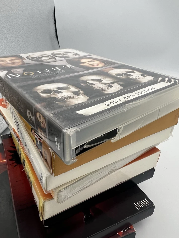 Bones, Arrested Development, Lucifer Season Box Sets TV DVD Foto 2 de 2