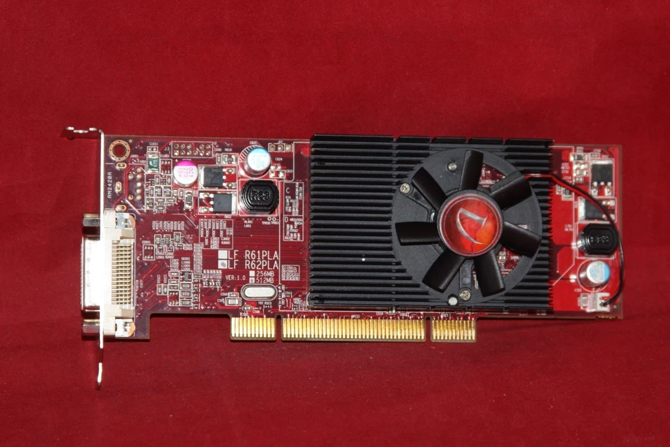 VisionTek ATI Radeon HD 3450, 512MB, DMS-59 + 2xDVI-I PCI Graphics Card (900292) - Image 3 of 4