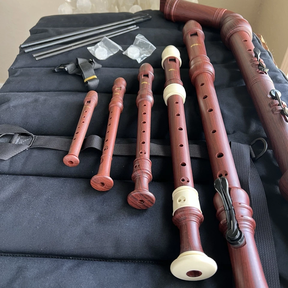 NEW Woodnote 6-Recorder Family Set Bass Tenor Alto Soprano + Canzonet Case Kit - Image 4 of 4