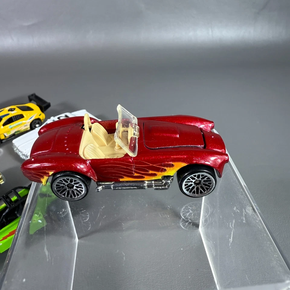 Lote de 7 autos de colección Hot Wheels años 70 80 90 00 Skyline Z Whiz Highway Patrol Shelby Foto 4 de 4