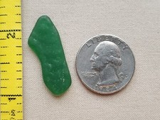 GENUINE PURE BEACH SEA GLASS SURF TUMBLED KELLY GREEN PATTERN FROSTED PENDANT V2