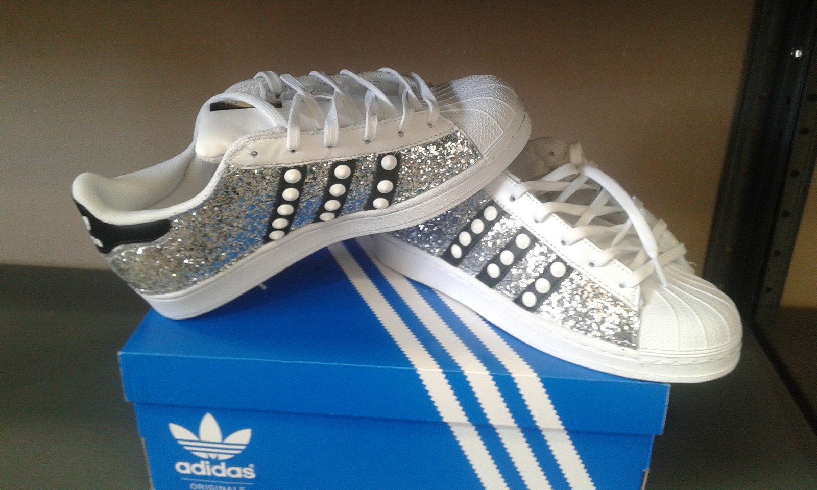 adidas mit spitze schuhe