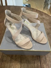 Louise et Cie Heels - Lo-Hilio Begonia Smooth Tumbled Baby - Women’s Size 7.5M