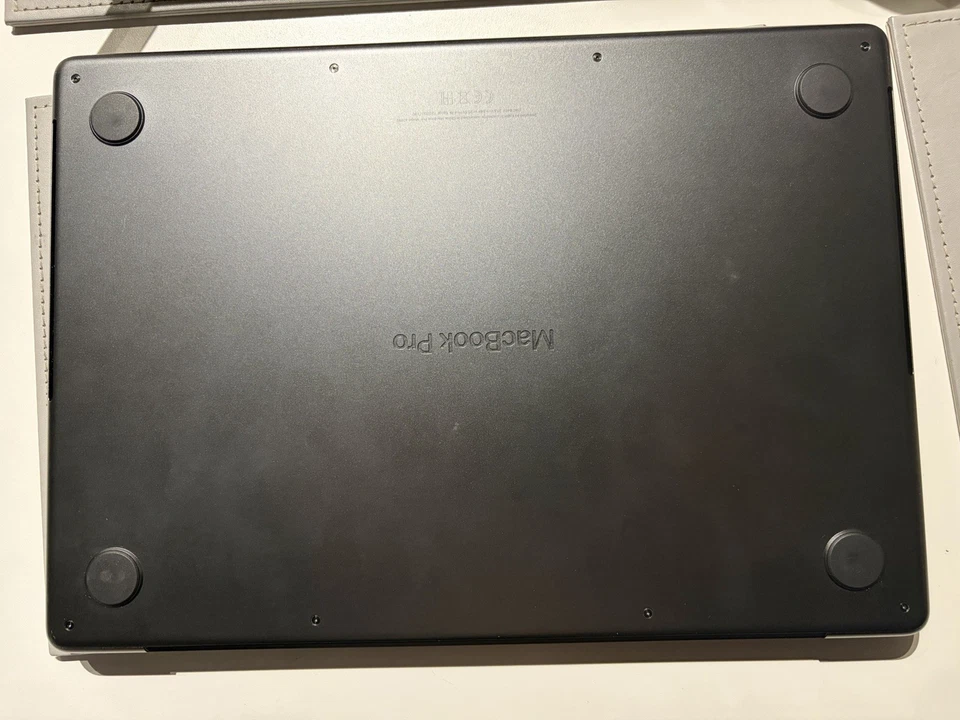 Apple MacBook Pro 14" M3 Pro · 36GB · 512GB, photo 3 of 5