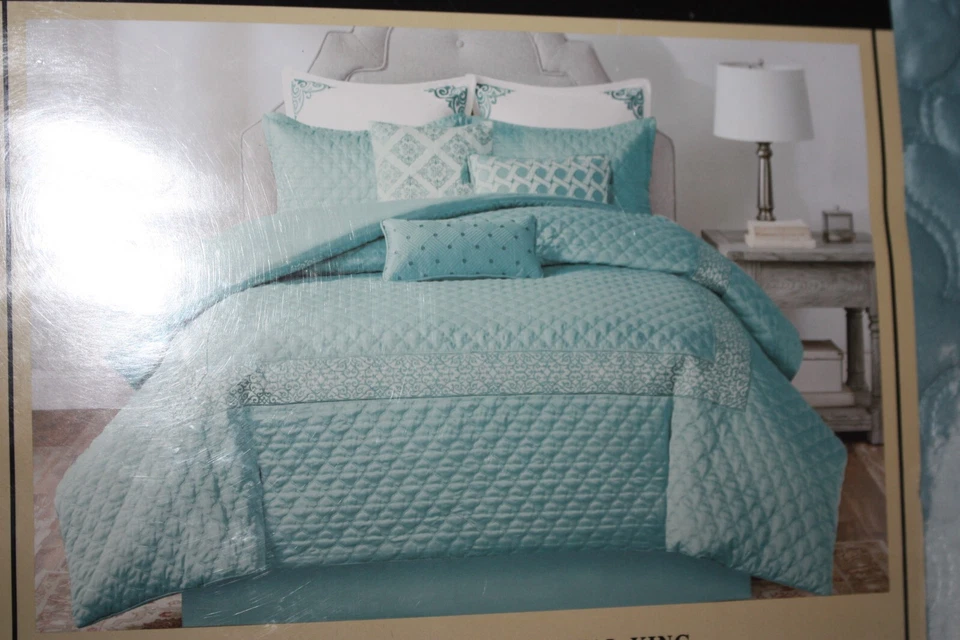 NEW BOMBAY EMERSON Blue Bedding Queen Comforter Bedskirt Shams Decorative Pillow - Image 3 of 4