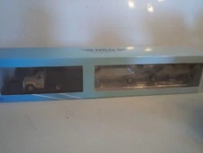 NEO SCALE MODELS 1957 Mack B-61T Tan Carter Coal Semi Truck 1:64 Scale Resin