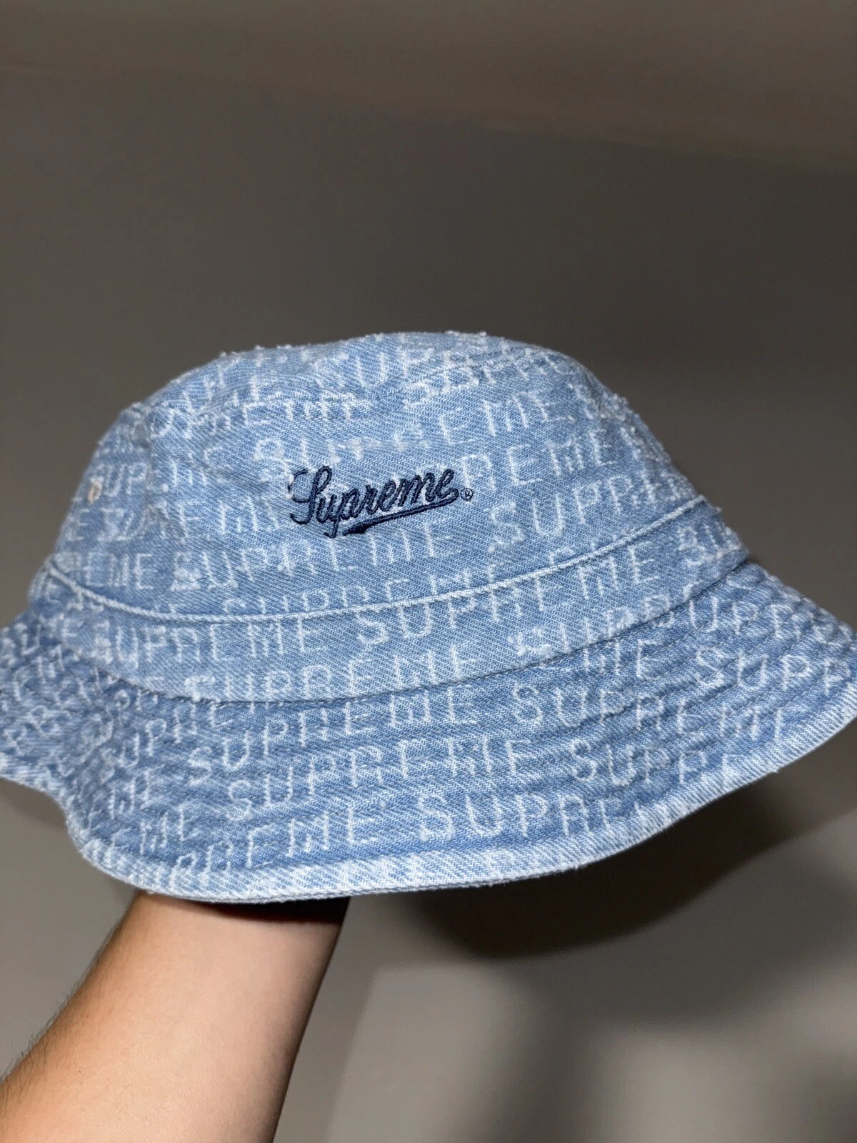 Concasseur en denim poinçonné à l'aiguille suprême 