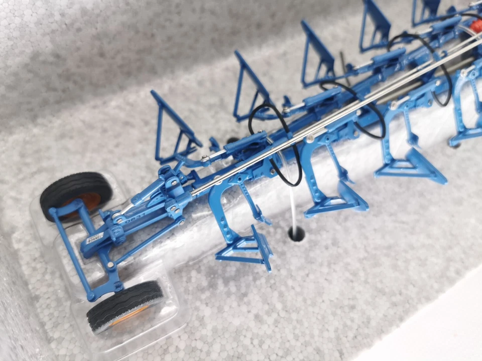 PROFARM TOYS 1/32ème CHARRUE RÉVERSIBLE 1/4 DE TOUR SEMI-PORTÉE HYDROCORPS  +++ - Photo 3/4