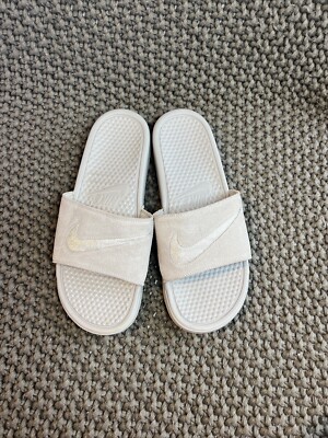 Nike Benassi JDI Gray Suede Sandals Slides Women Size 12 AQ8651-002