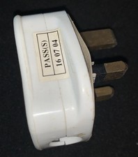 Neuer abgesicherter 13 Amp UK 3-poliger Stecker - weiß