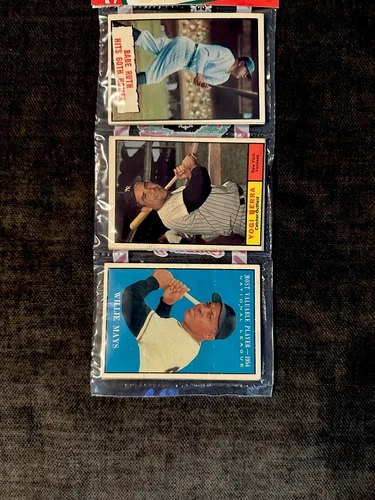 1961 TOPPS XMAS BASEBALL RACK PACK BEAUTIFUL BABE RUTH WILLIE MAYS YOGI BERRA