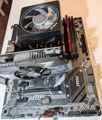 MSI B450 TOMAHAWK MAX / AMD Ryzen 9 3900X/GPU/SSD/Ram/OS/Runs Great/Tested - Afbeelding 2 van 13