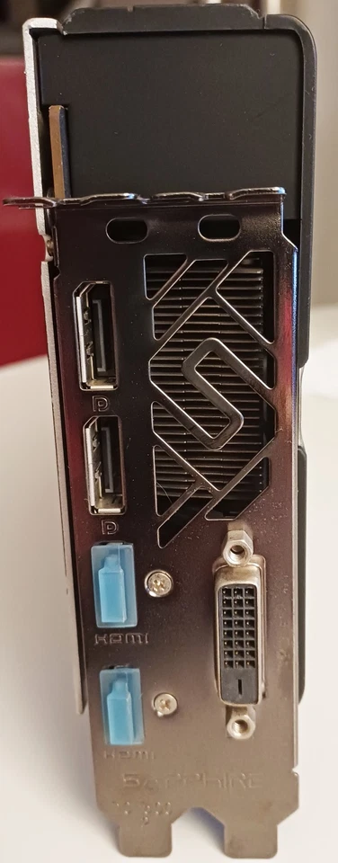 SAPPHIRE PULSE Radeon RX 570 8GB GDDR5 Scheda Video (11266-36) - Immagine 3 di 4