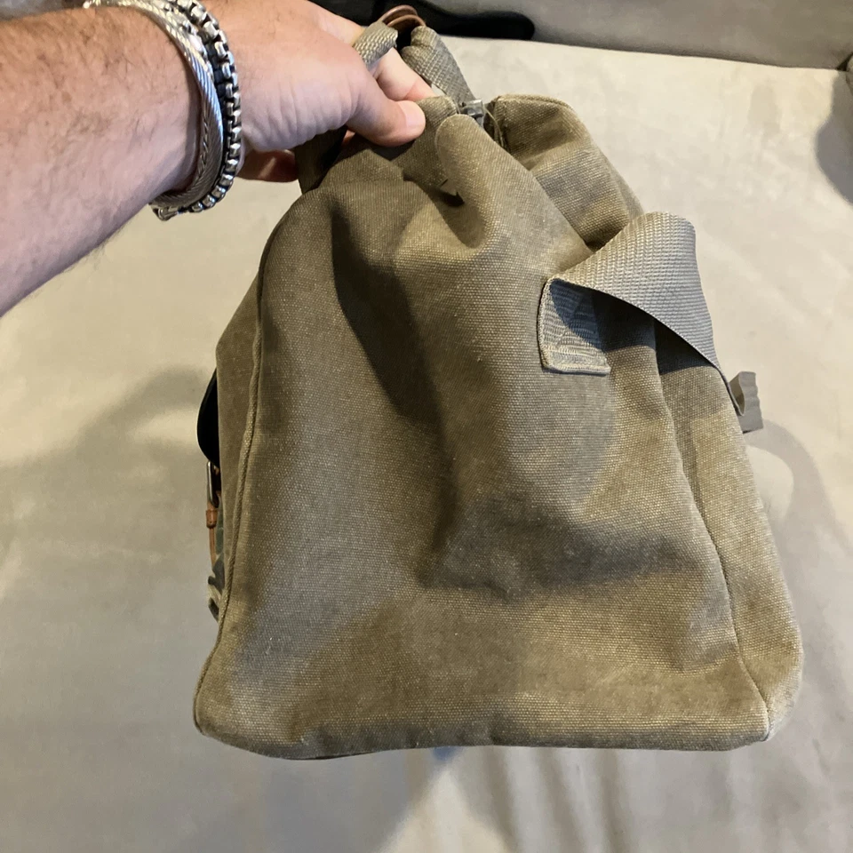 Impresionante - Steve Madden - Bolso de fin de semana de lona / cuero - Parches cosidos - Paz - Camuflaje Foto 3 de 4