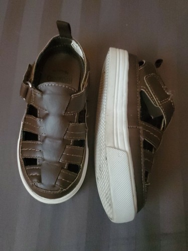 OshKosh Toddlers Sandels Size 7 Pre-owned - Picture 2 of 3
