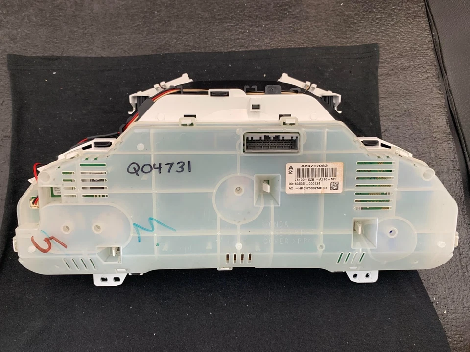 *Speedometer Instrument Cluster 2009 10 Honda Pilot EX & EX-L 116,575 Miles FWD - Image 2 of 3