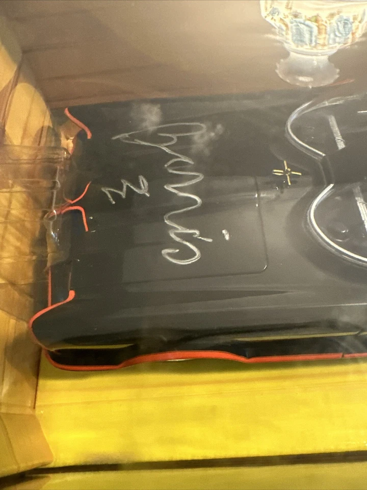 Hot Wheels Elite 1:18 Batmobile 1966 Classic Batman & Robin,Signed:GEORGE BARRIS - Image 4 of 4